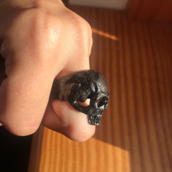 Skull ring - Picture 3 of 7